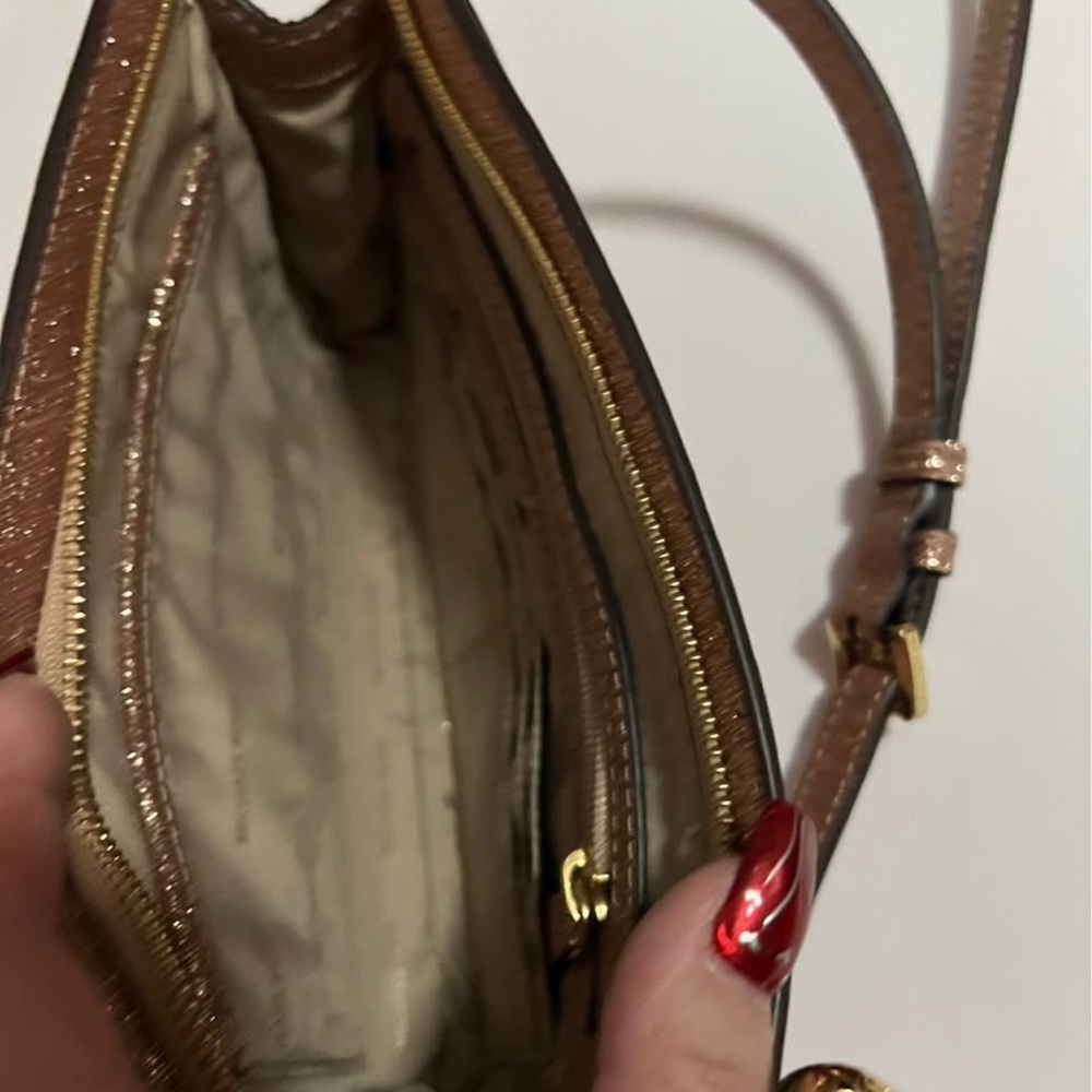 Michael Kors Glittery pink Gold Women's crossbody and matching wallet Set - Picture 4 of 7